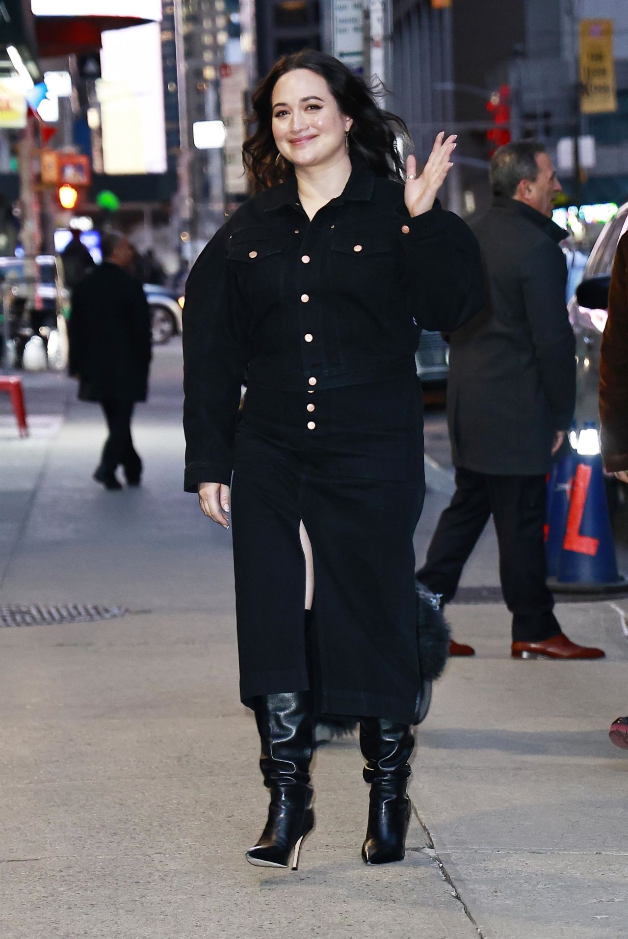 LILY GLADSTONE ARRIVING AT THE LATE SHOW WITH STEPHEN COLBERT IN NEW YORK2